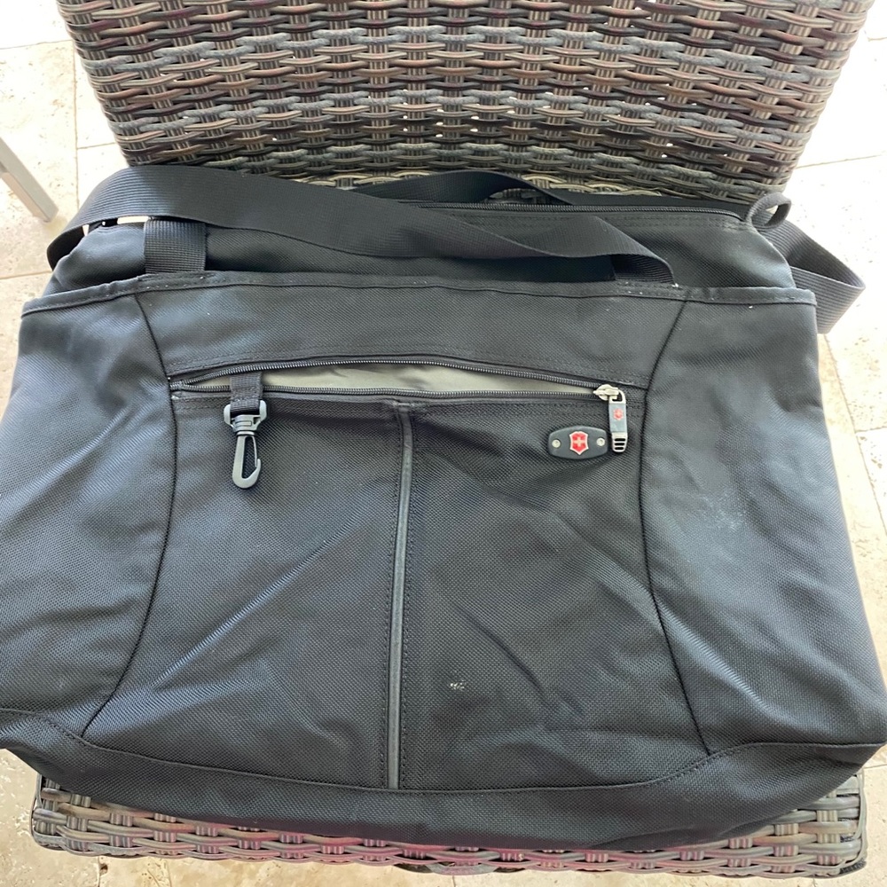 Victorinox travel bag